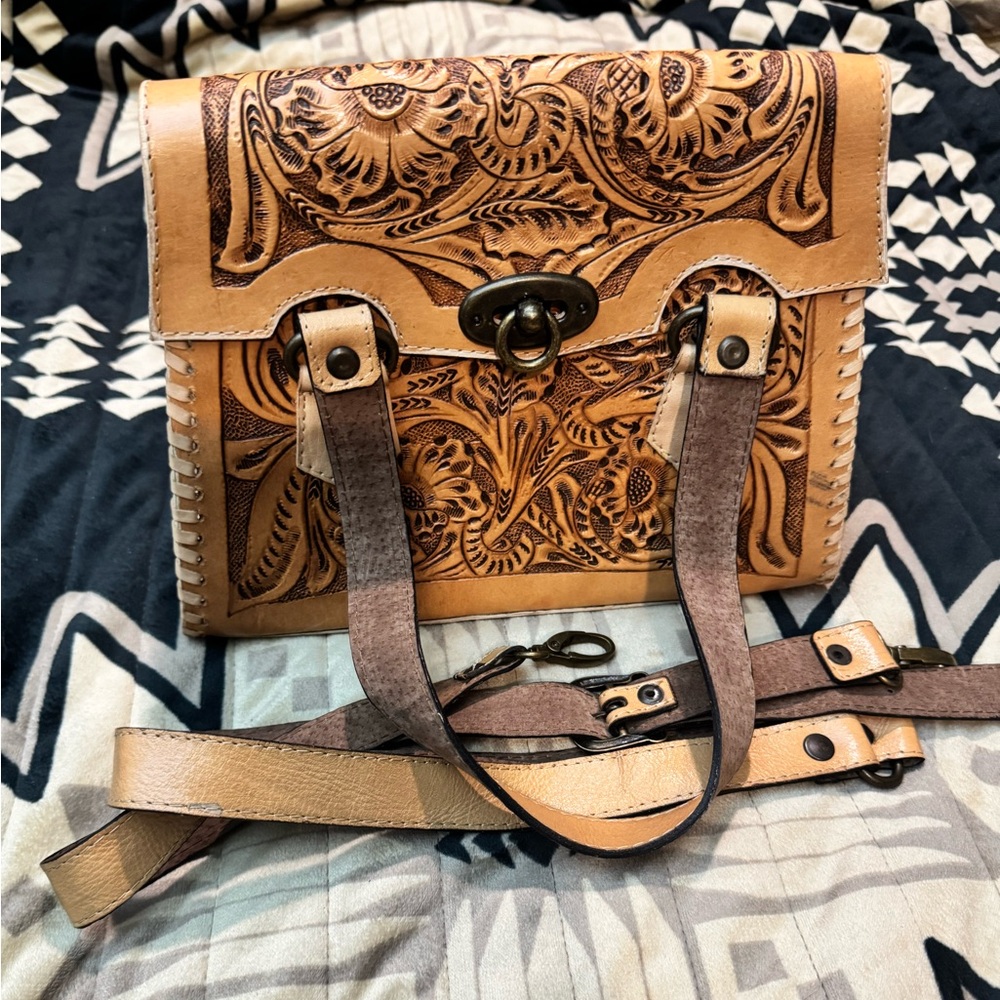 Handcrafted Leather Shoulder Bag
